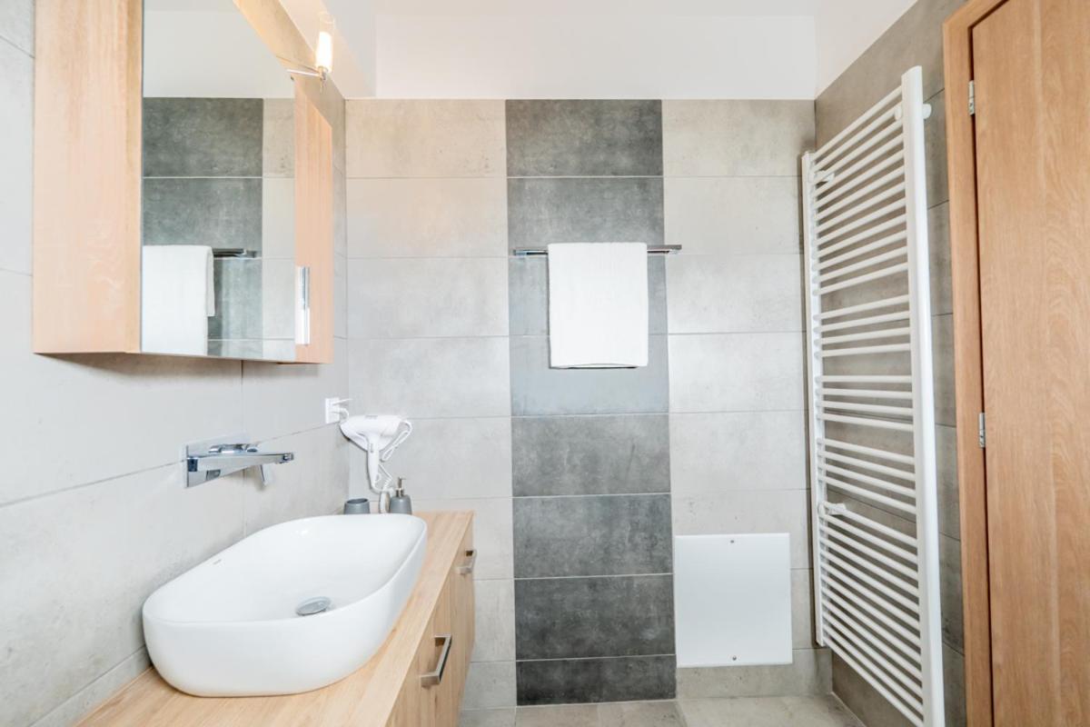 Iaira Apartment Athena Bagian luar foto