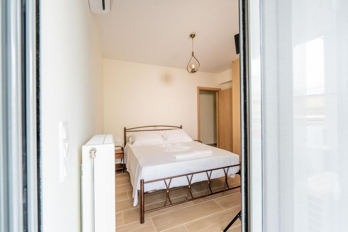 Iaira Apartment Athena Bagian luar foto