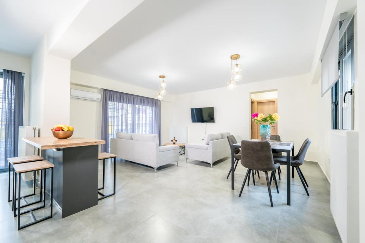 Iaira Apartment Athena Bagian luar foto
