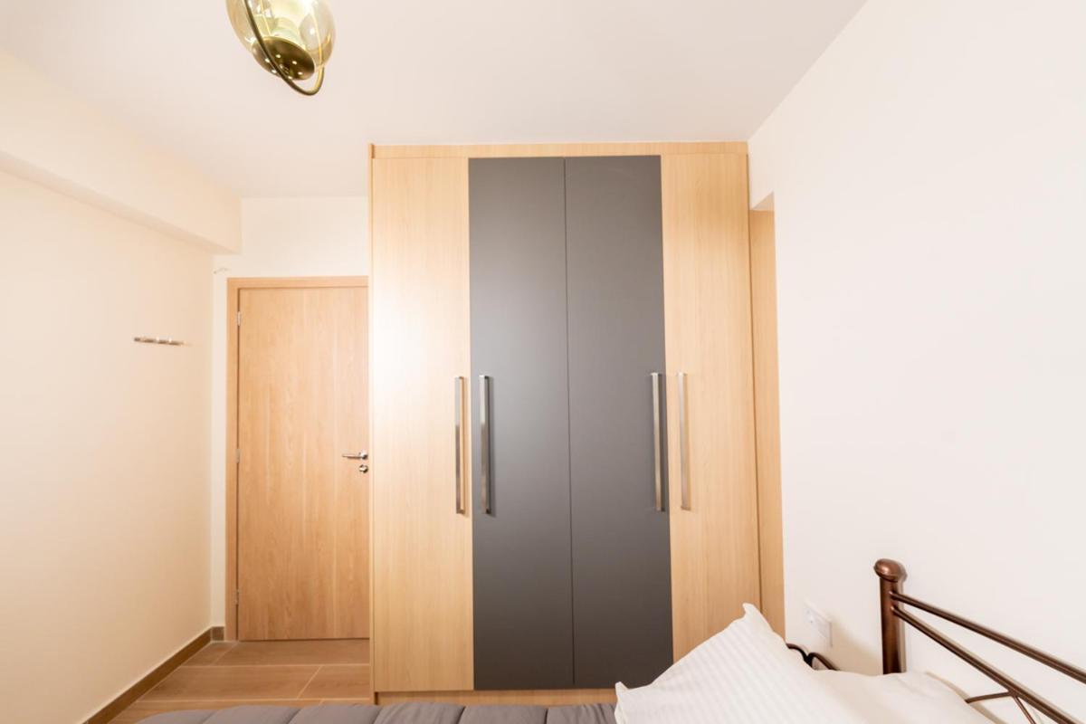 Iaira Apartment Athena Bagian luar foto